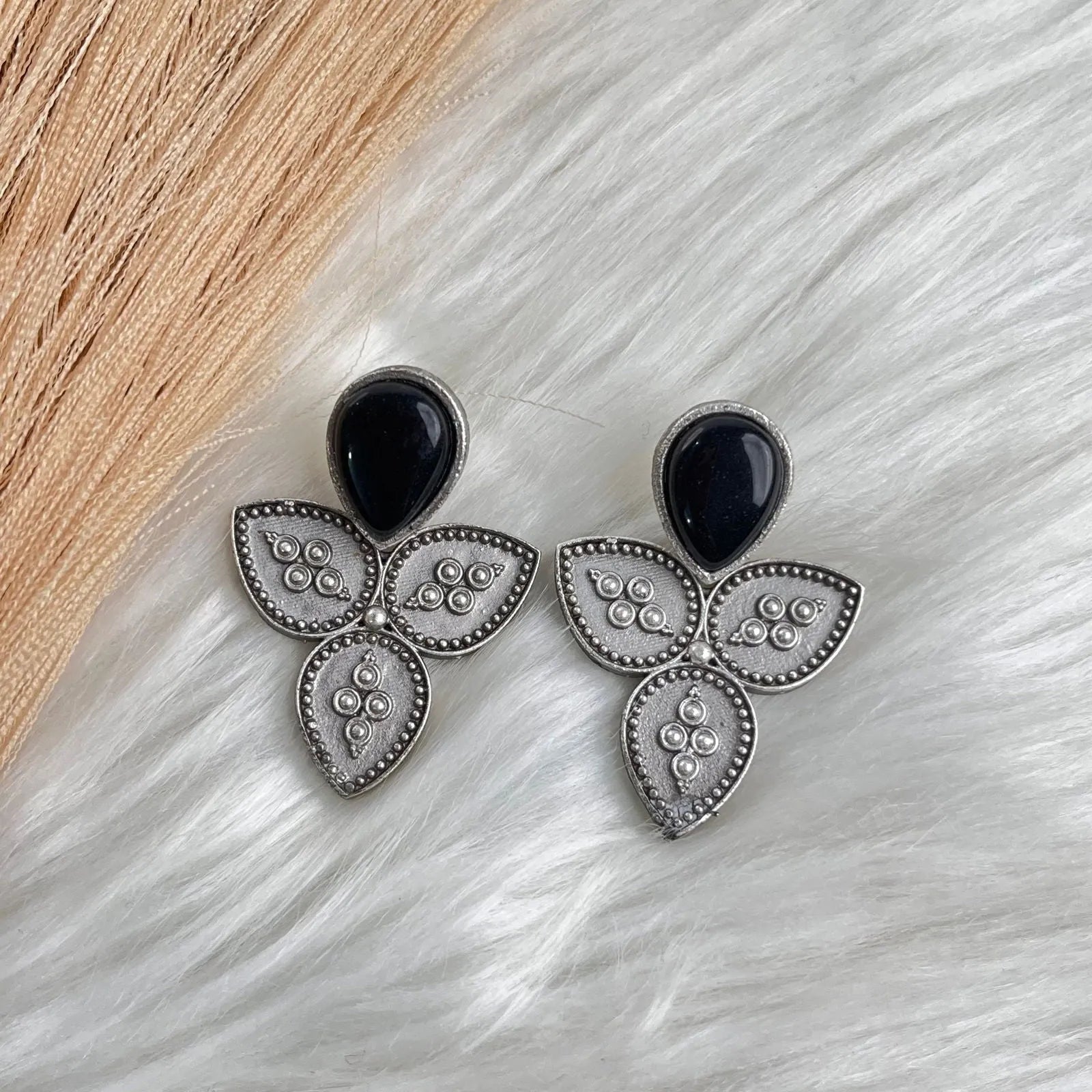 Black TriPetal Grace Earrings - womaniya - Black TriPetal Grace Earrings - womaniya -  -  - Black TriPetal Grace Earrings - womaniya - #tag1# - #tag2# - #tag3# - #tag4#