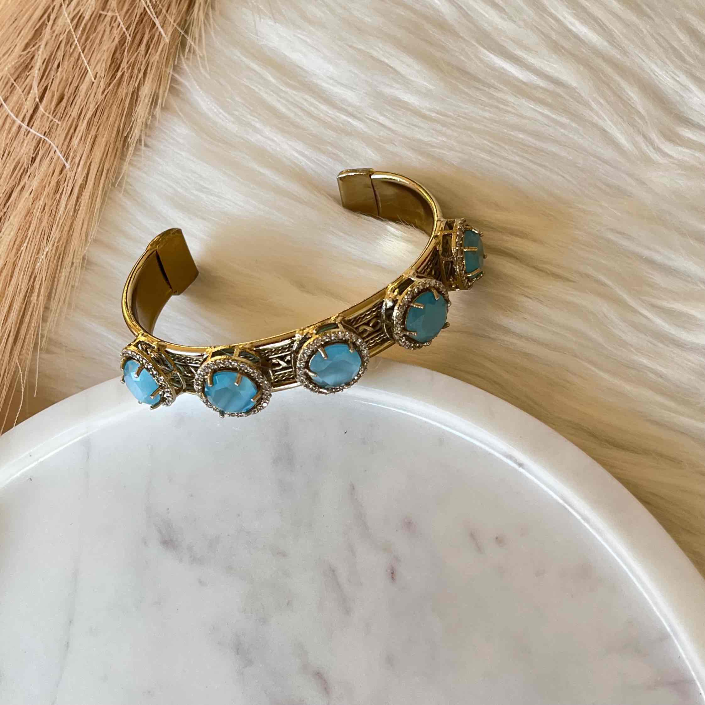 Blue Majestic Motif Fusion Bangle