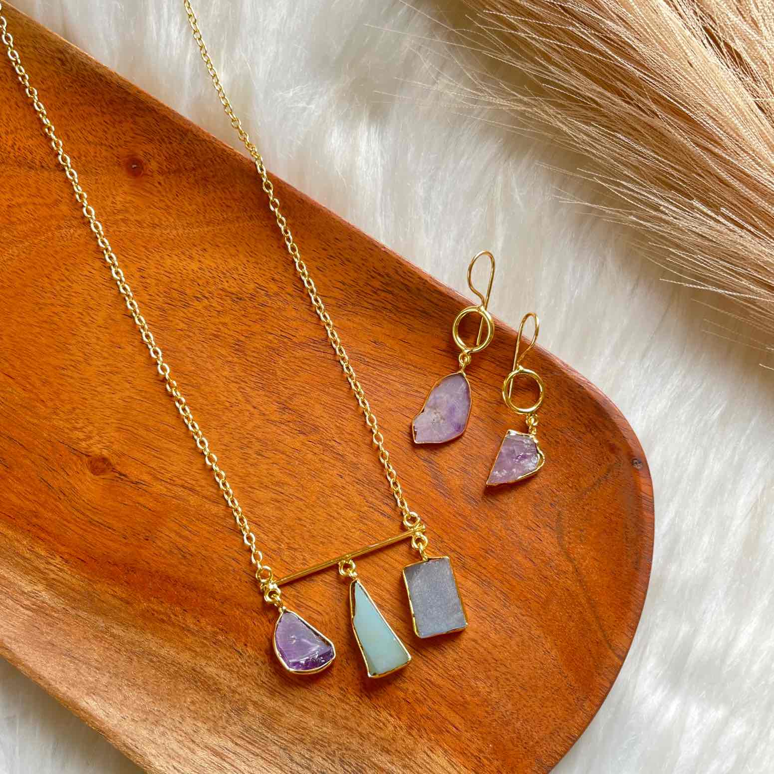 Blue - Lavender Natural Stones Golden Chain