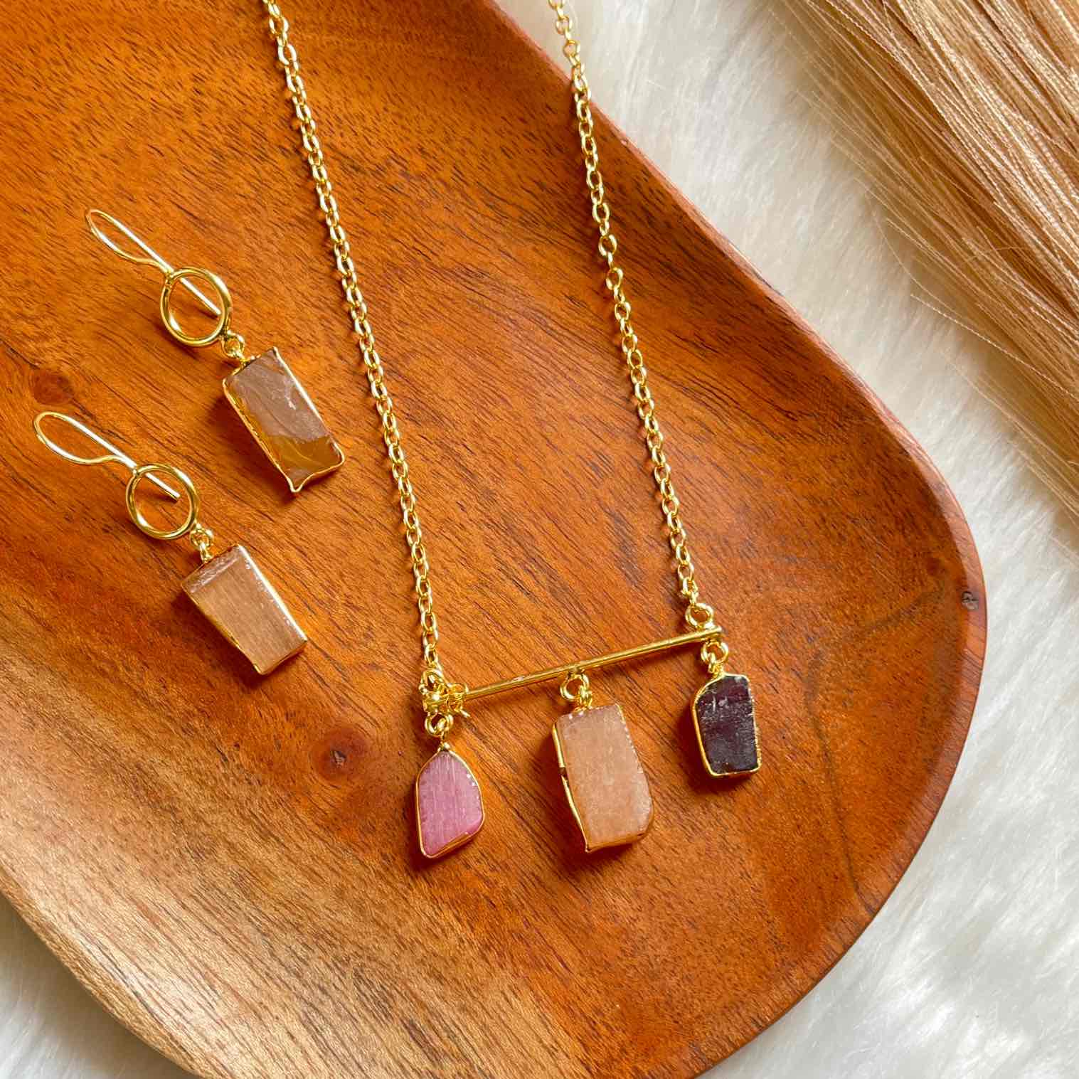 Pink - Lavender Natural Stones Golden Chain