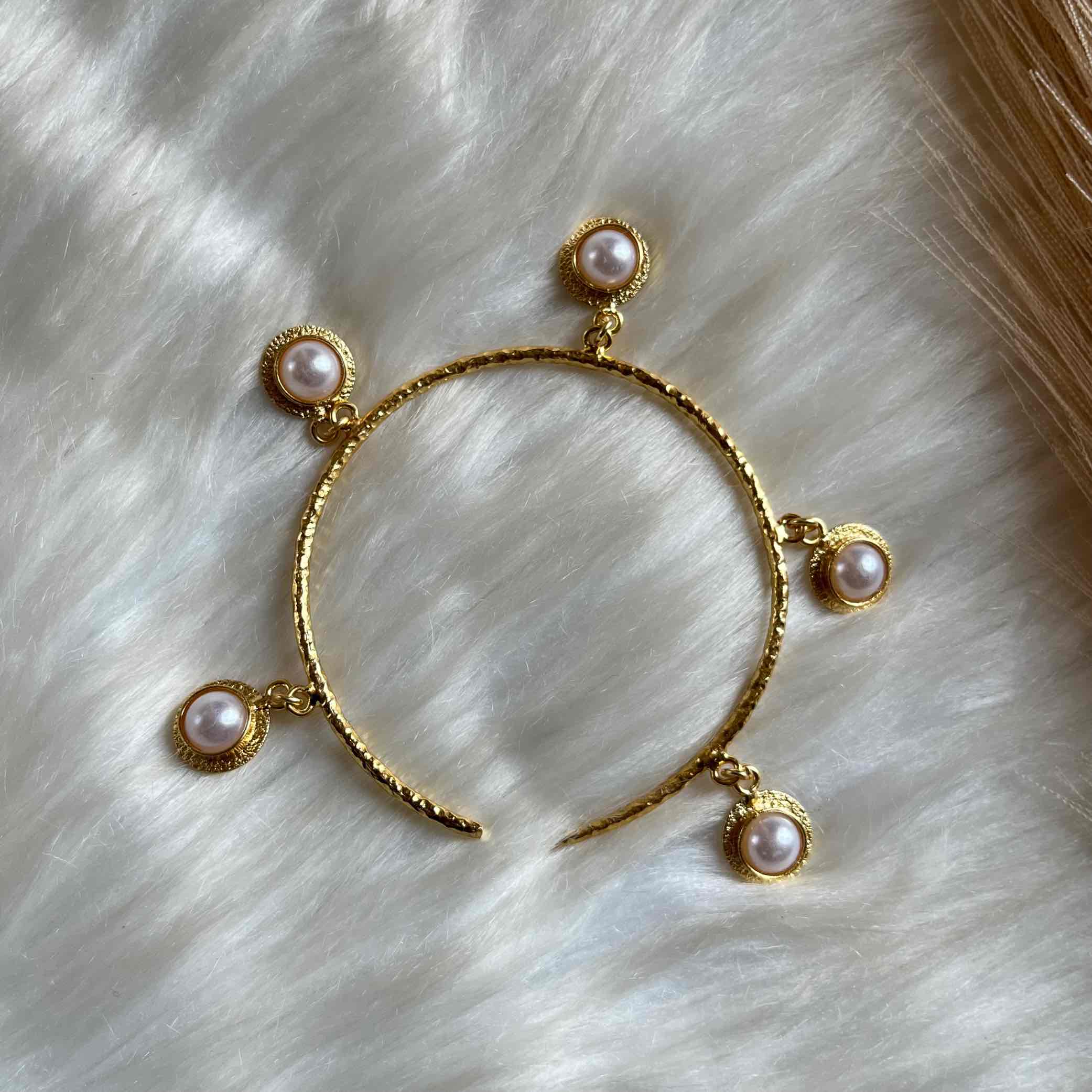 Pearl Golden Bracelet