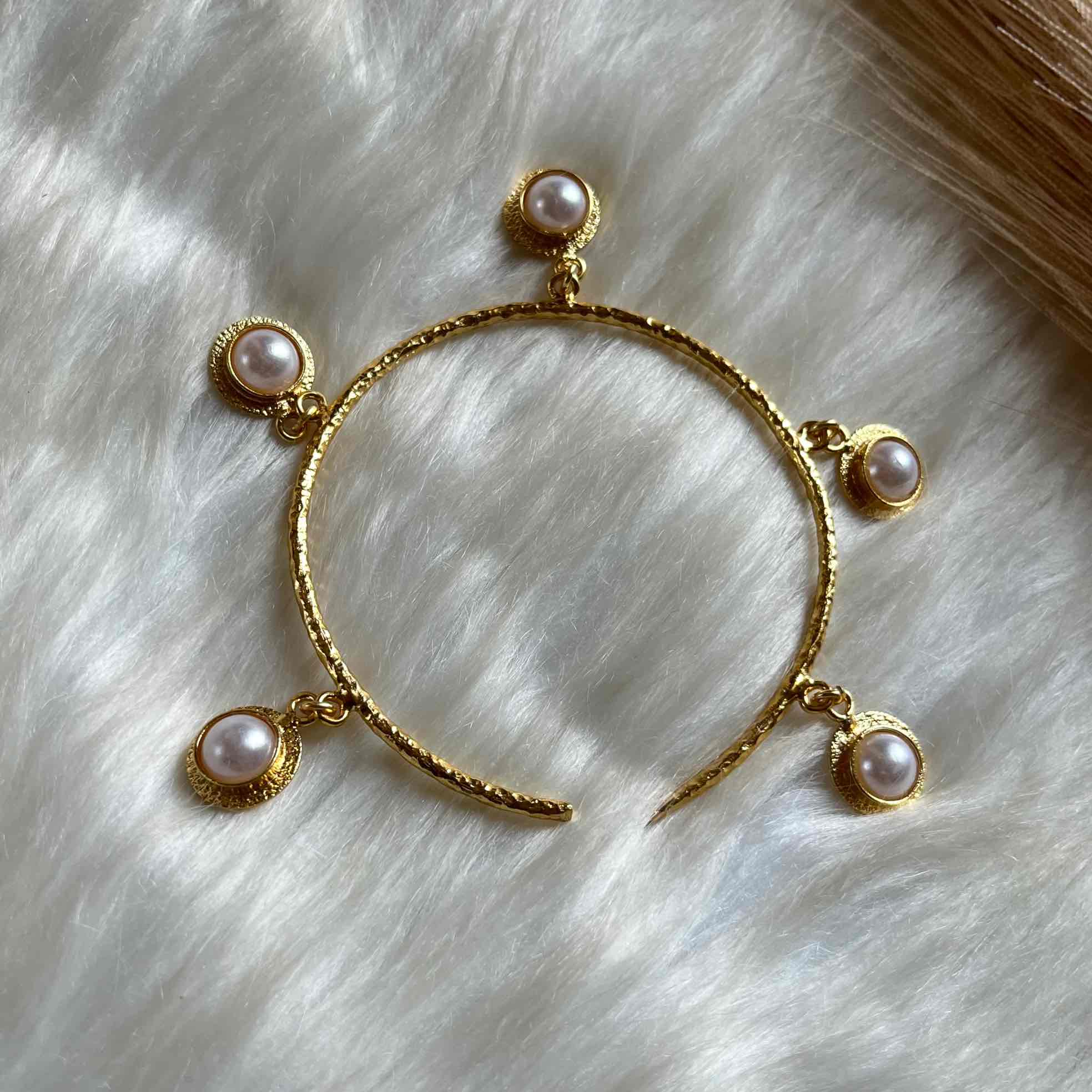 Pearl Golden Bracelet