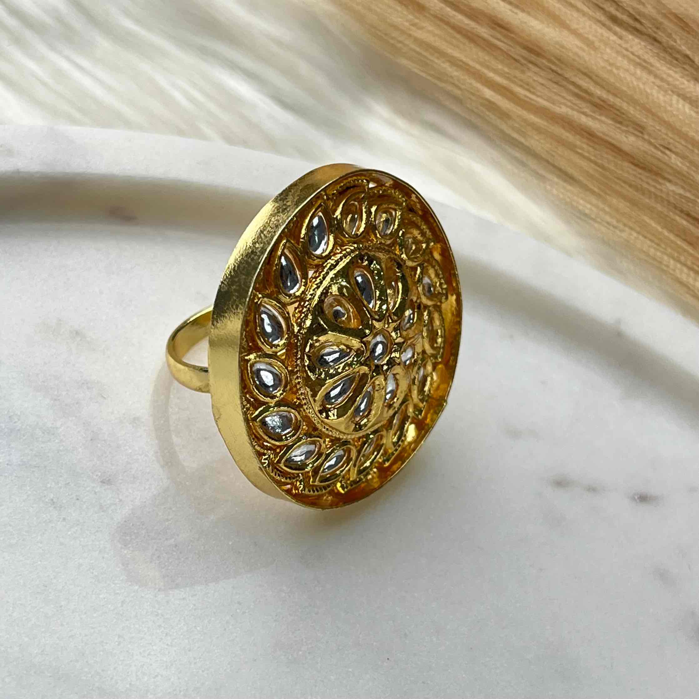 White Daisy Flower Golden Ring