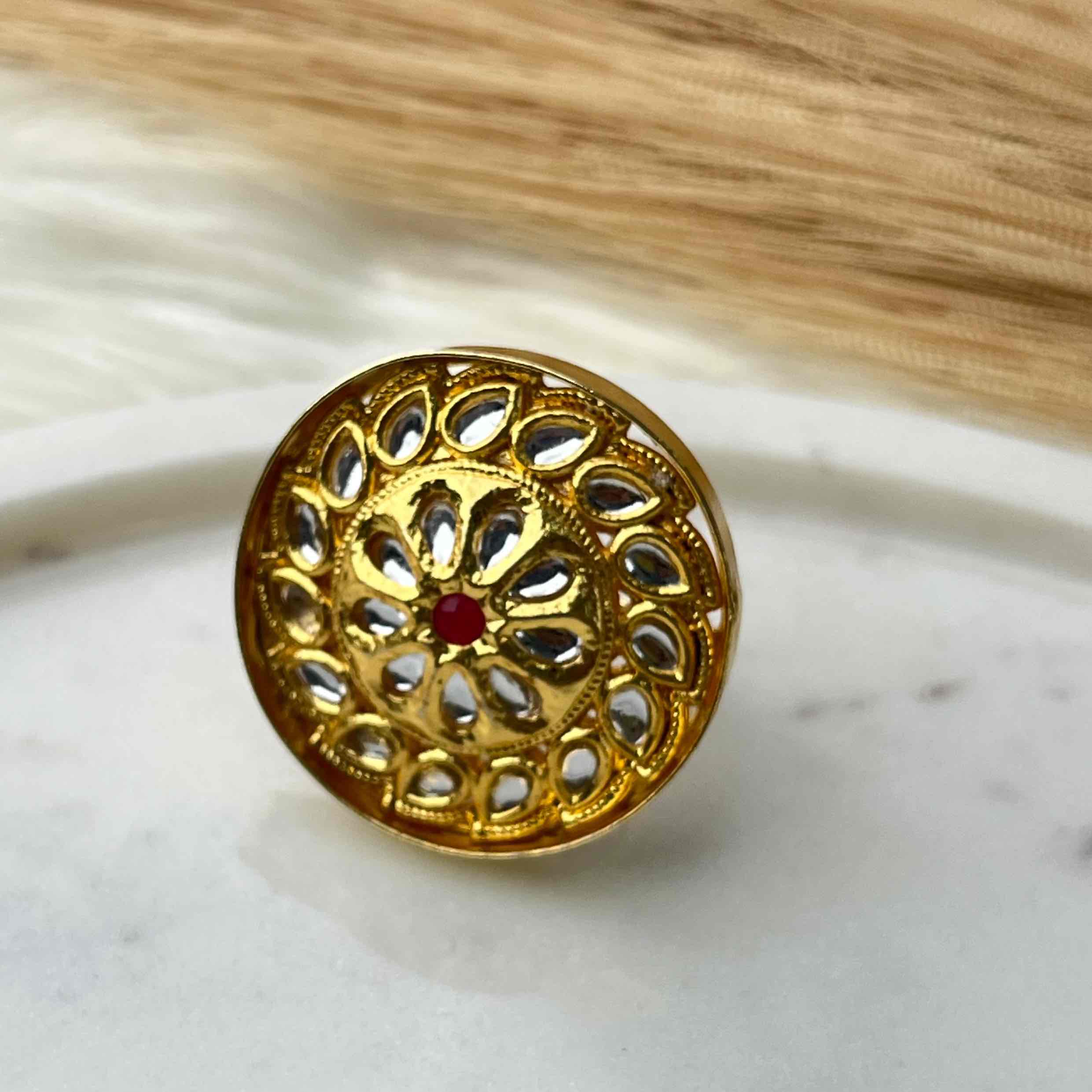 Red Daisy Flower Golden Ring