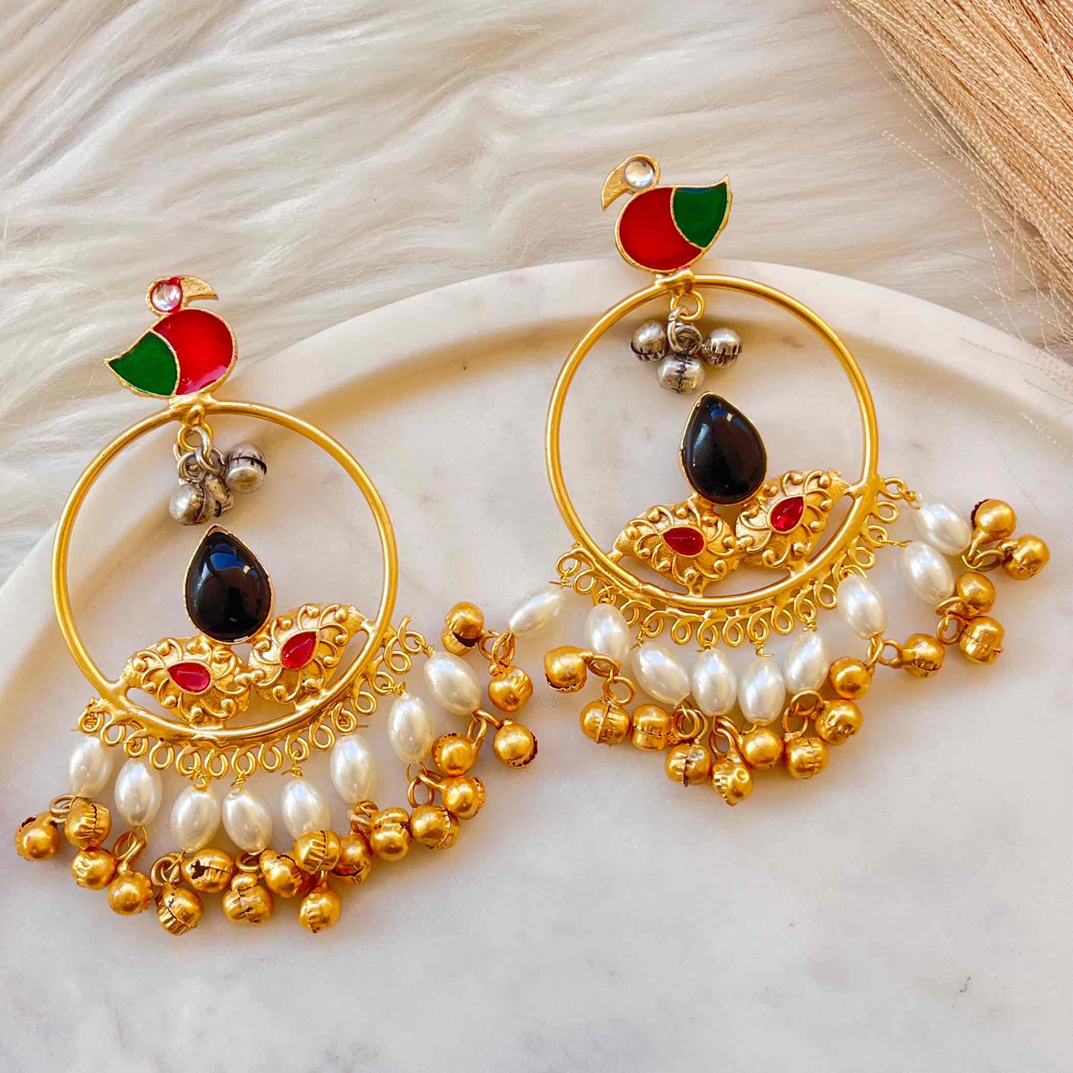 Black Round Chidiya Golden Fusion Earrings