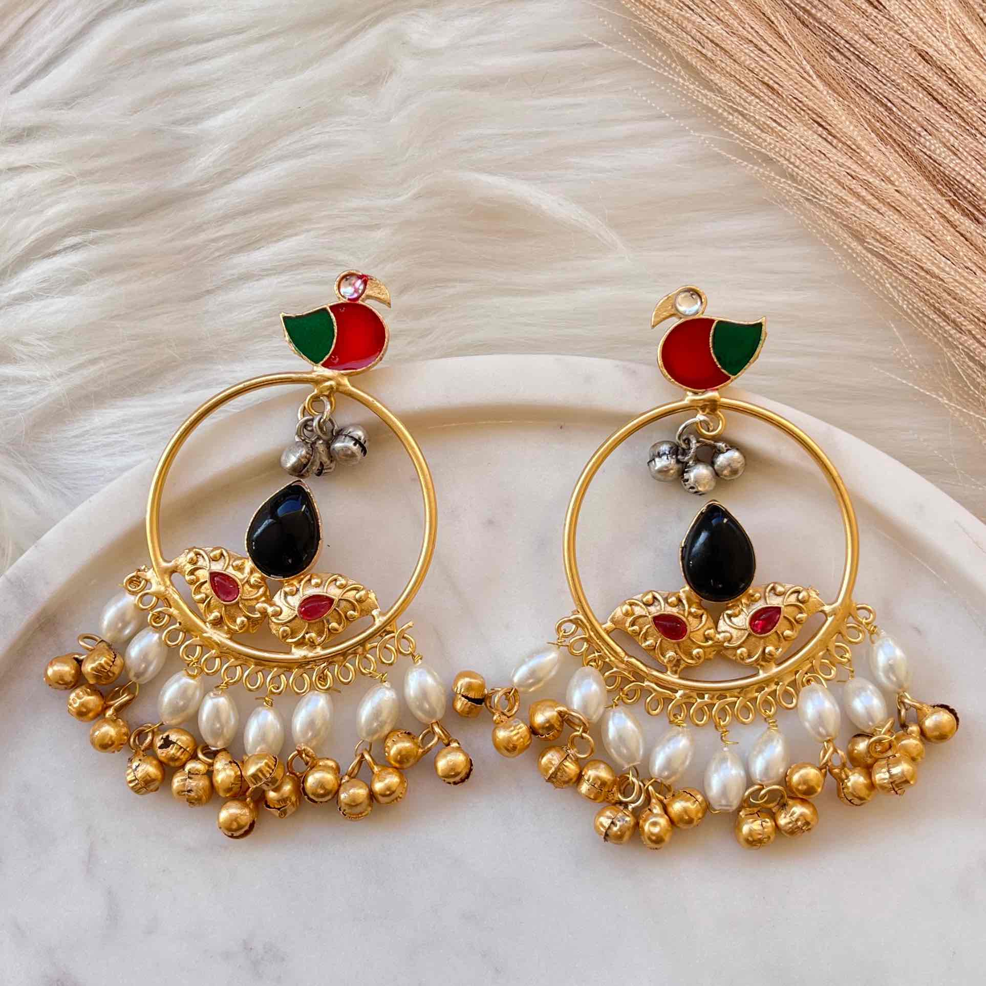 Black Round Chidiya Golden Fusion Earrings