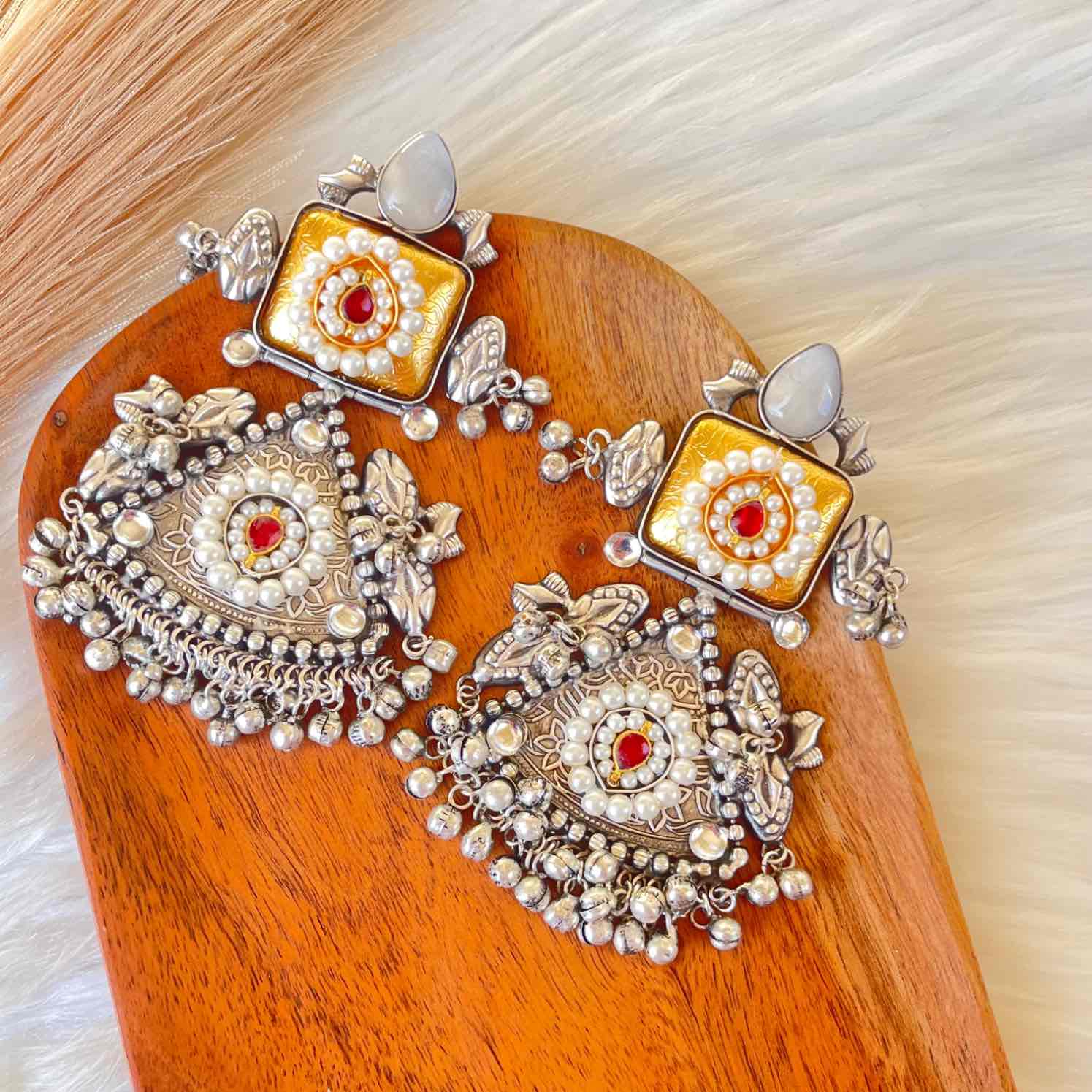 White Shubhika Silver Fusion Earrings