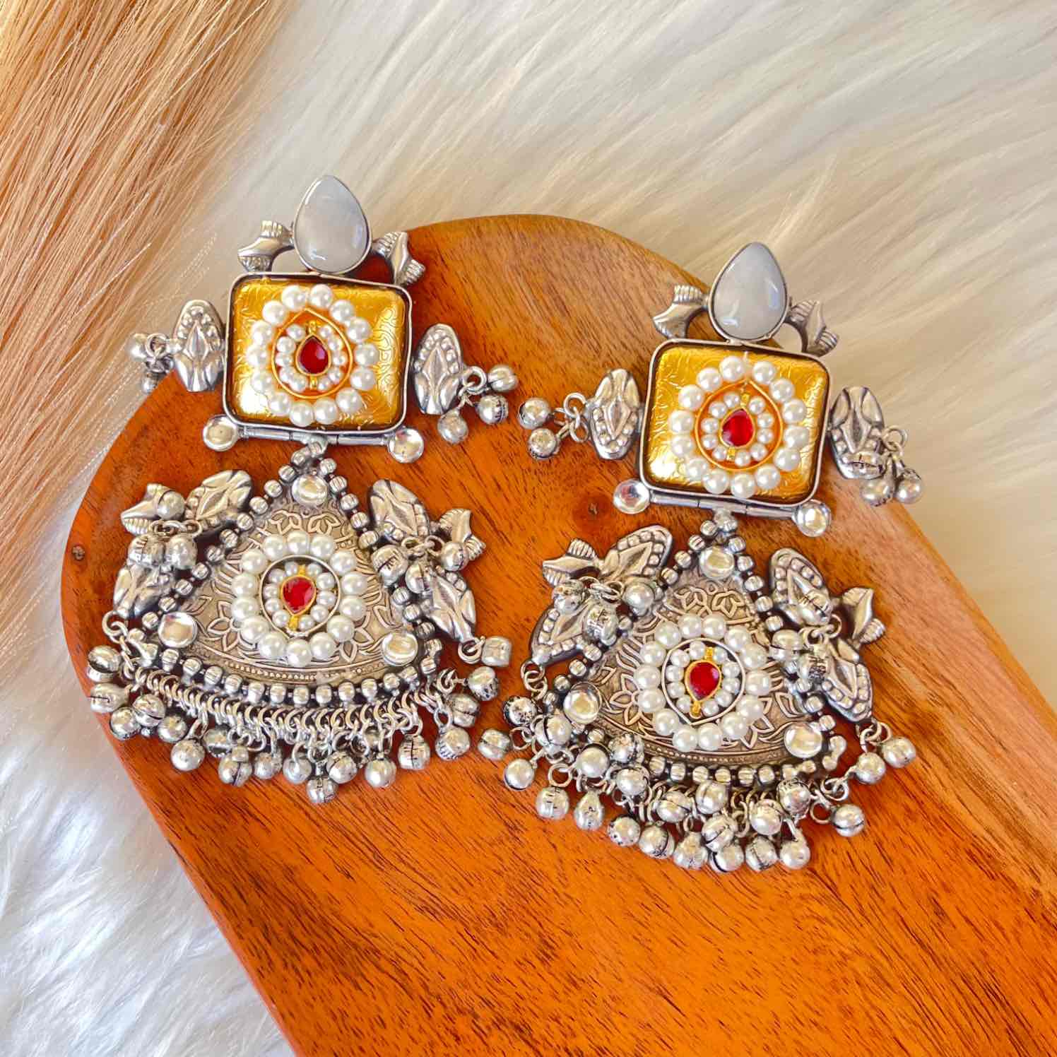 White Shubhika Silver Fusion Earrings