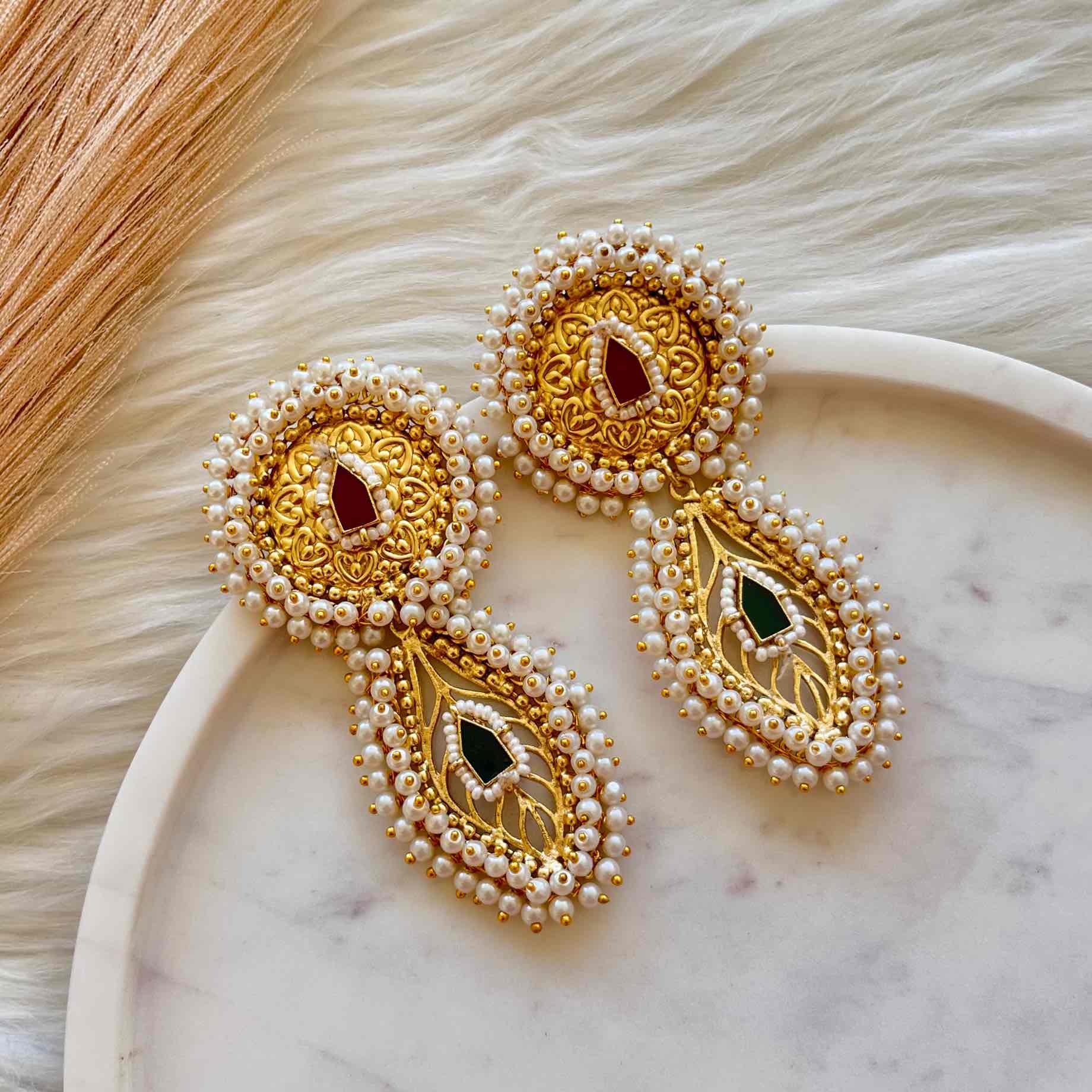 Aakrati Moti Golden Fusion Earrings