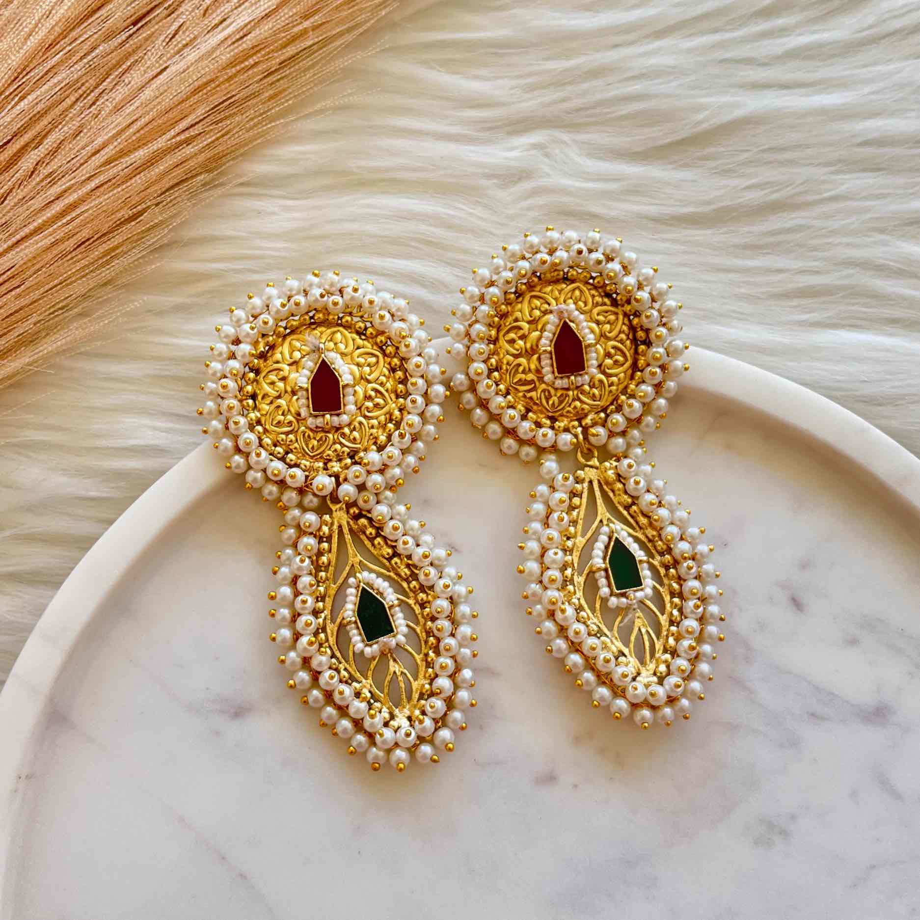 Aakrati Moti Golden Fusion Earrings