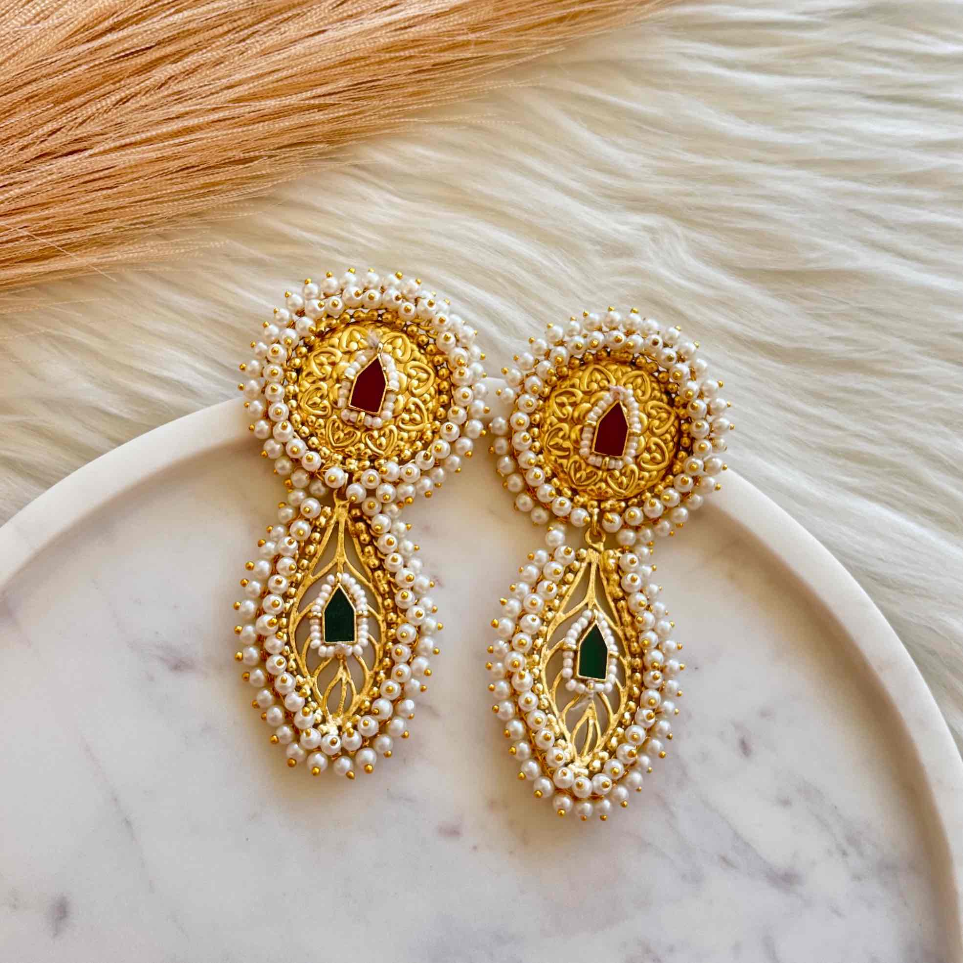 Aakrati Moti Golden Fusion Earrings